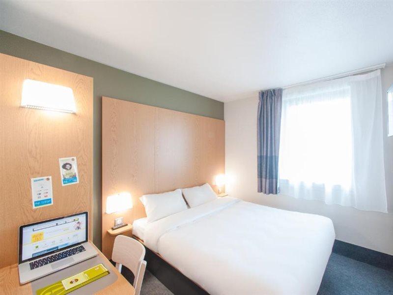 B&B Hotel La Rochelle Beaulieu Puilboreau Esterno foto