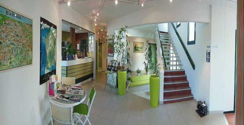 B&B Hotel La Rochelle Beaulieu Puilboreau Esterno foto
