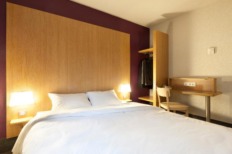 B&B Hotel La Rochelle Beaulieu Puilboreau Esterno foto